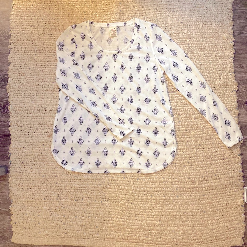 Women’s small faded glory long sleeve Never worn